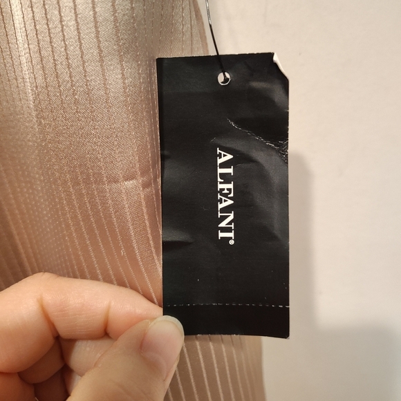 Alfani Women's English Cream Satin Stripe Wide Leg Trouser Pants Sz 12 Career - Picture 2 of 9